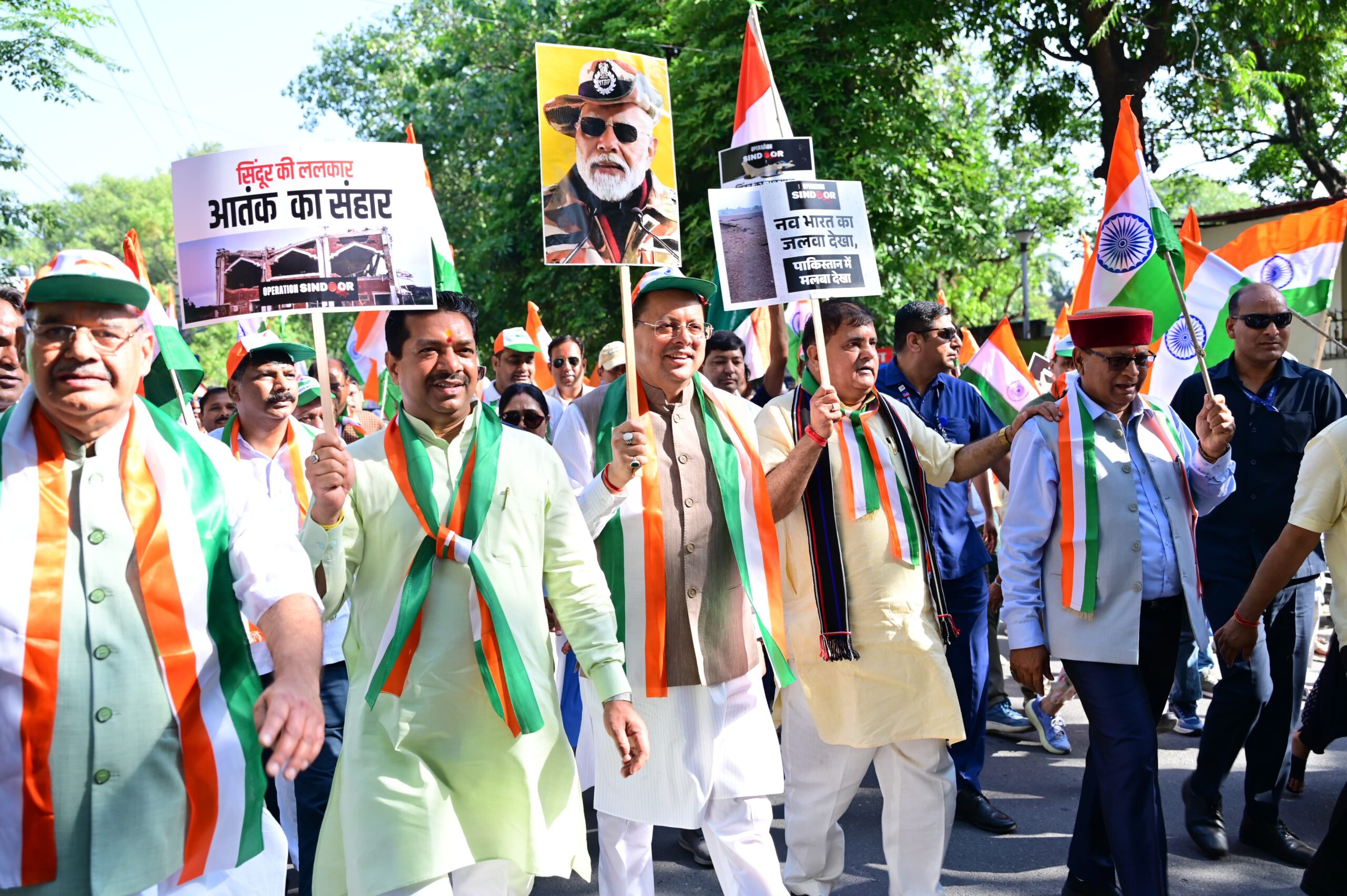 दून में मुख्यमंत्री के नेतृत्व में “तिरंगा शौर्य सम्मान यात्रा” का किया गया भव्य आयोजन