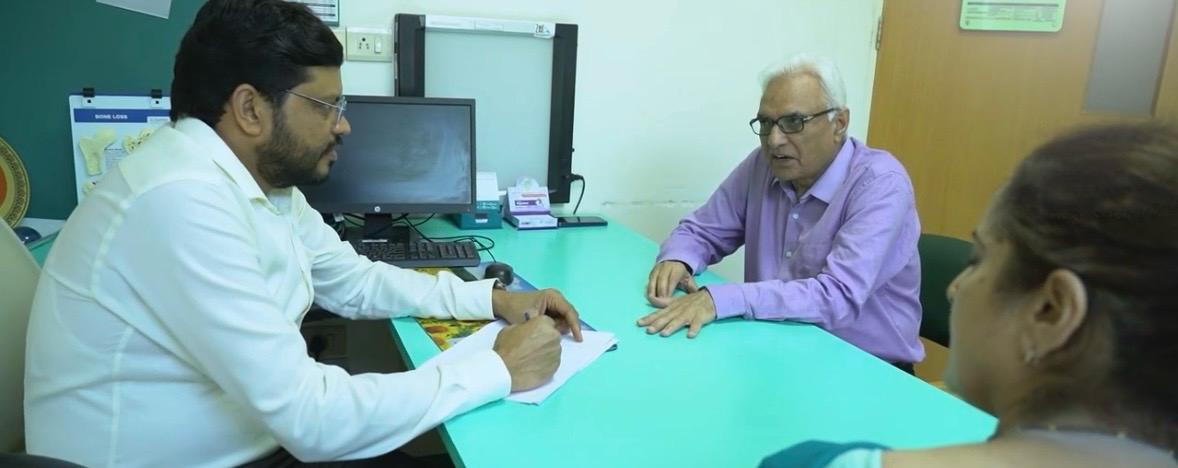 विश्व ऑस्टियोपोरोसिस दिवस पर बढ़ाई जागरूकता