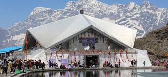 हेमकुंट साहिब यात्रा पर आए तीर्थयात्रियों ने की पुलिस – प्रशासन के सहयोग की प्रशंसा