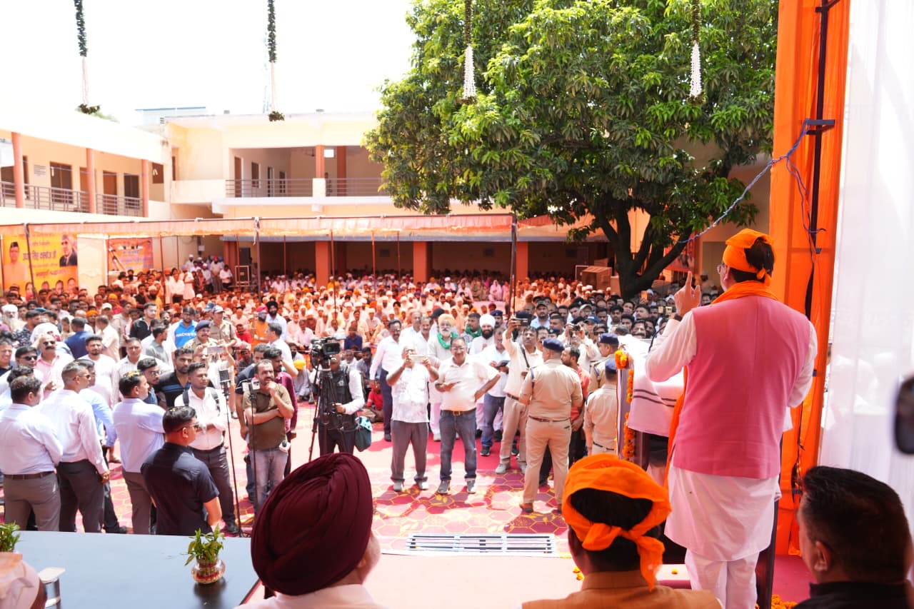 मुख्यमंत्री ने शहीद ऊधम सिंह को दी श्रद्धांजलि