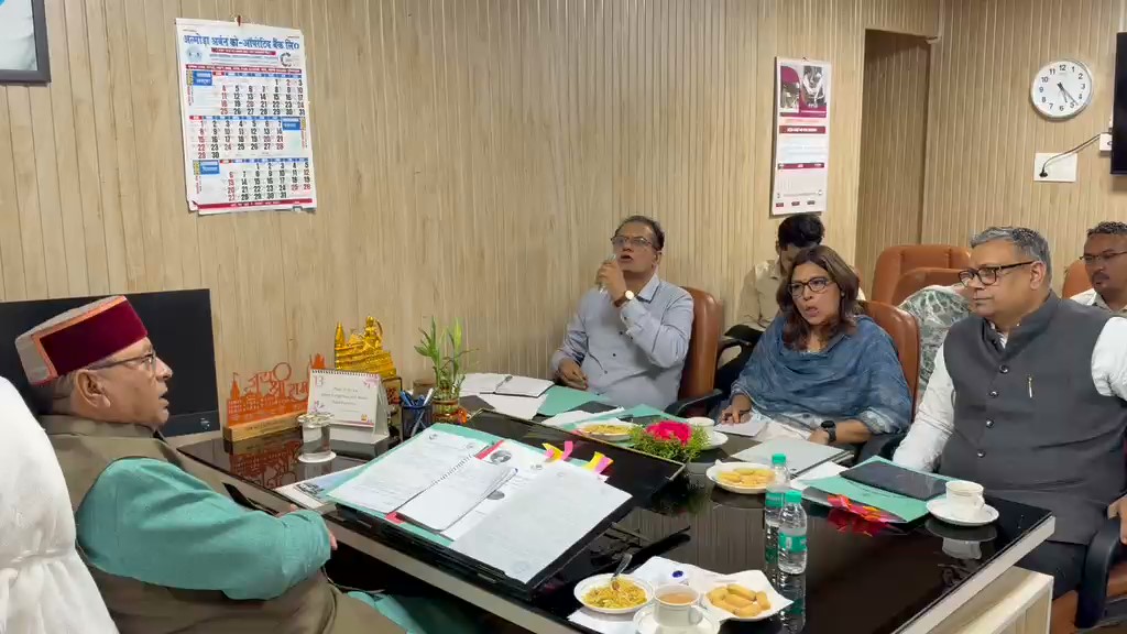 प्रदेश में मदरसों को निर्धारित मानकों के अनुरूप संचालित करने और मान्यता प्रक्रिया को समयबद्ध तरीके से पूरा करने पर सरकार जोर दे रही