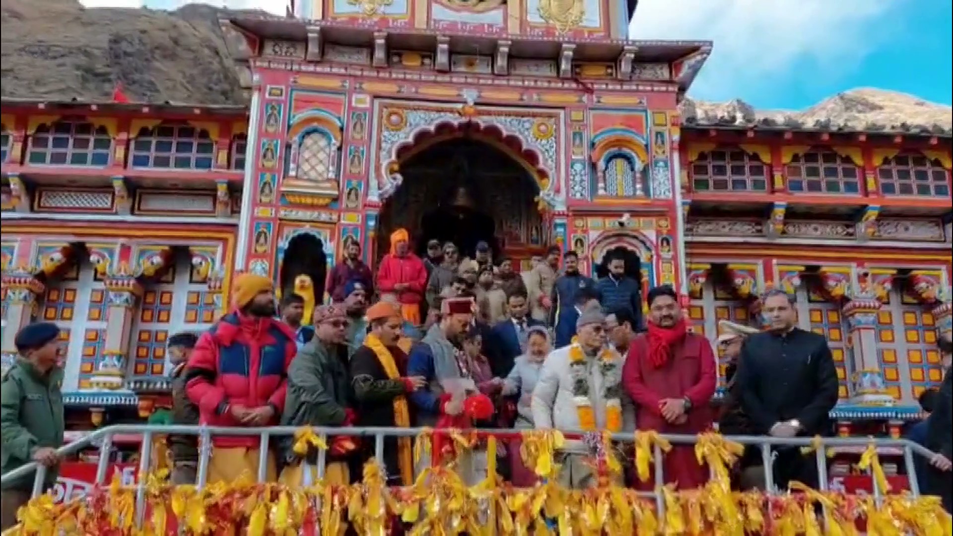 राज्यपाल डॉ. ढाल सिंह बिसेन ने केदारनाथ और बदरीनाथ धाम पहुंचे  की  विधि-विधान से पूजा-अर्चना